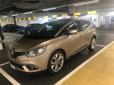 Renault Scénic Diesel — Très économe, 59'700 km, boîte auto — vista esterna