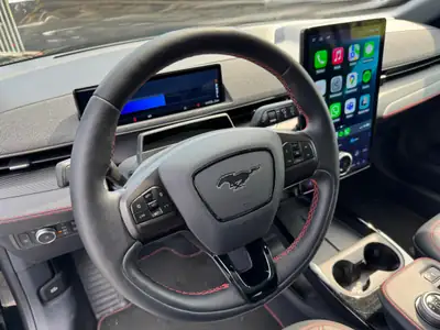 Ford Mustang MACH-E AWD 91 kWh — SUV électrique haute performance, 44 500 km — Thumbnail 8