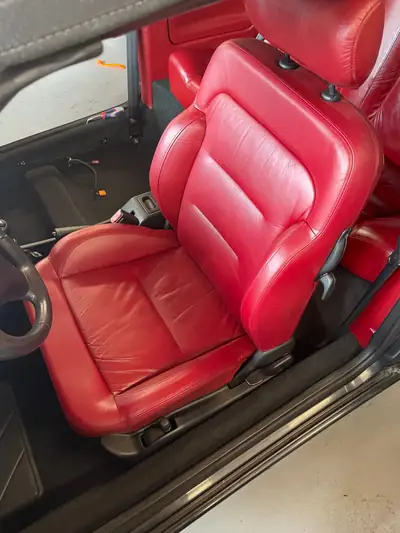 Peugeot 306 Cabrio 2.0 16V — Roadster collector rare, intérieur rouge signature — rear view