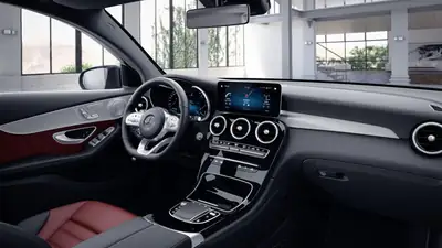 Mercedes-Benz GLC Coupé 220 d AMG Line — Diesel 4Matic sportif, première main, 72'000 km — interni