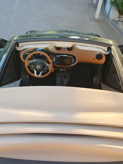 Smart ForTwo Brabus Cabrio Xclusive 2019 — Cabriolet de prestige, Monaco-Green unique — dettaglio