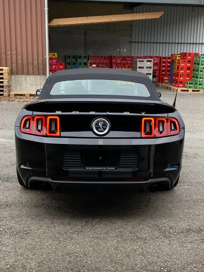 Ford Mustang Shelby GT500 — Muscle car légendaire, 662 ch et cabriolet — dettaglio