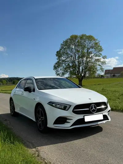 Mercedes-Benz A 250e AMG Line — Hybride rechargeable, 45 500 km, design affirmé — Miniatura 9