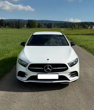 Mercedes-Benz A 250e AMG Line — Hybride rechargeable, 45 500 km, design affirmé — Miniatura 10