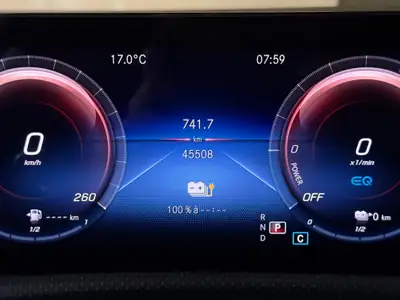 Mercedes-Benz A 250e AMG Line — Hybride rechargeable, 45 500 km, design affirmé — Miniatura 20