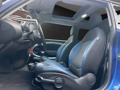 MINI Cabrio Cooper S — Cabriolet ludique et dynamique, entretien à jour — Miniatura 7
