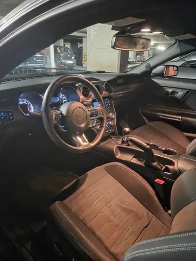 Ford Mustang Fastback 5.0 V8 GT — Muscle car légendaire, boîte manuelle, 38 200 km — Miniatur 8