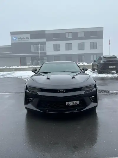 Chevrolet Camaro 6.2 Coupé SS 1LE — Muscle car américain 453 ch, quasi neuf — Heckansicht