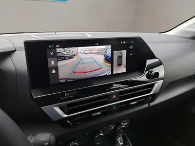 Citroën C4 1.2 Hybrid You+ 2025 — Berline écologique à faible consommation — Thumbnail 7