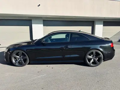 Audi RS5 Coupé 2010 — 450 ch, échappement Milltek, géométrie affaissée — vista esterna