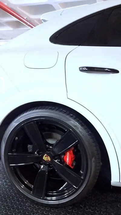 Porsche Cayenne Coupé 340 ch — SUV haute performance 4WD, 62'000 km seulement — Miniatur 9