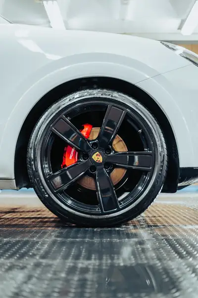 Porsche Cayenne Coupé 340 ch — SUV haute performance 4WD, 62'000 km seulement — Miniatur 14