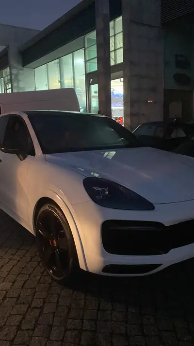 Porsche Cayenne Coupé 340 ch — SUV haute performance 4WD, 62'000 km seulement — Miniatur 17