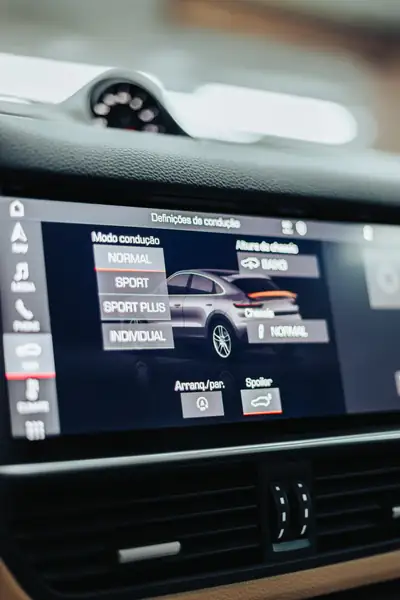 Porsche Cayenne Coupé 340 ch — SUV haute performance 4WD, 62'000 km seulement — Miniatur 20