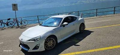 Toyota GT 86 avec AERO KIT — Coupé sportif pur jeu, 118'000 km — exterior view