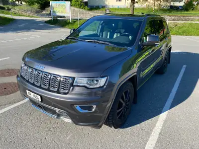 Jeep Grand Cherokee 3.0 CRD Overland — SUV premium diesel 250 ch, 88'500 km — vista posteriore