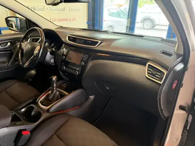 Nissan Qashqai 1.6 dCi 360 4×4 — SUV robuste, moteur diesel économe, intégrale fiable — Miniatur 14