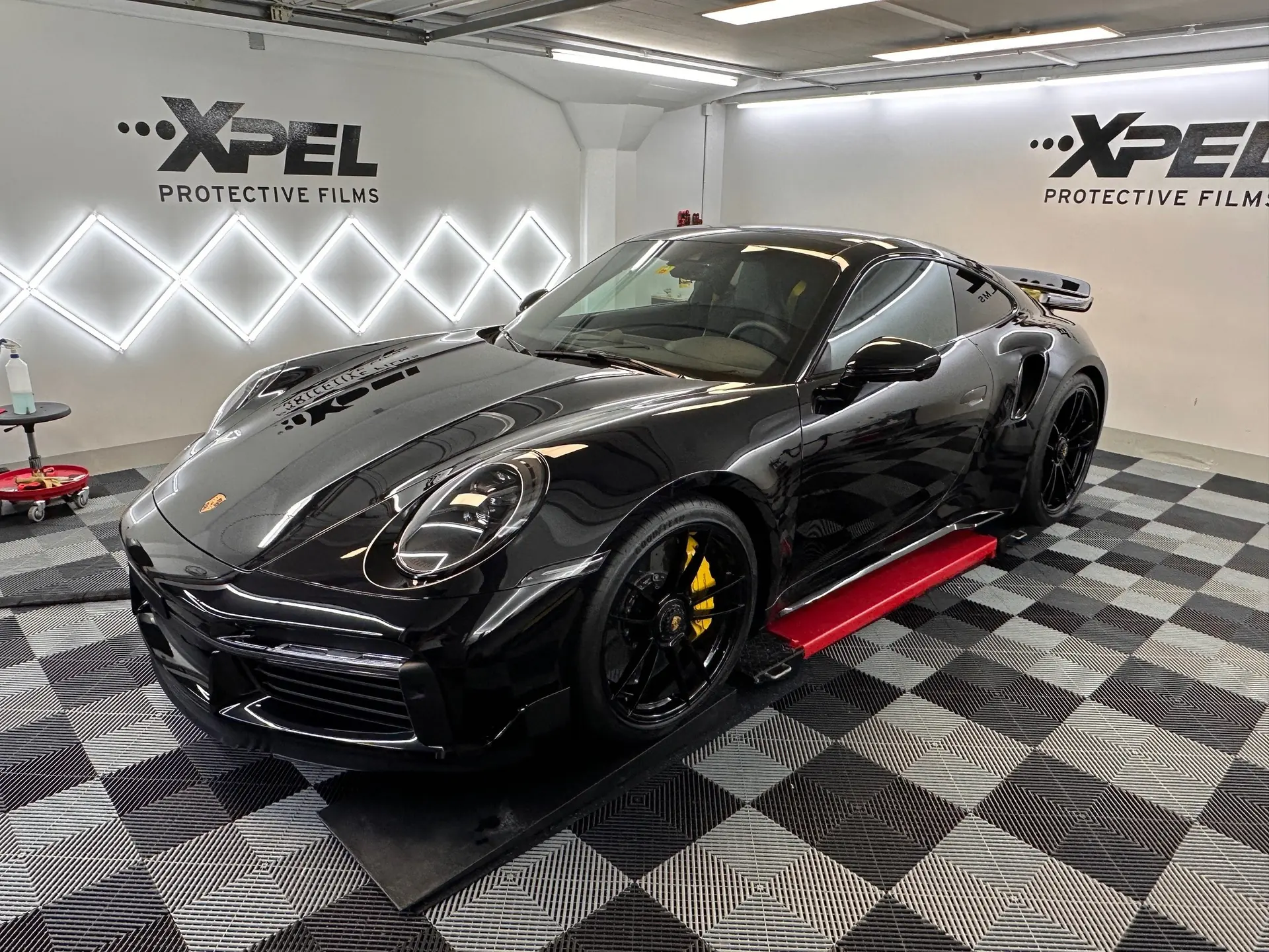 Porsche 911 Turbo S PDK 2023 — 650 ch, protection intégrale XPEL, garantie usine
