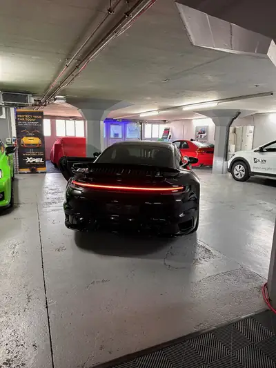 Porsche 911 Turbo S PDK 2023 — 650 ch, protection intégrale XPEL, garantie usine — intérieur
