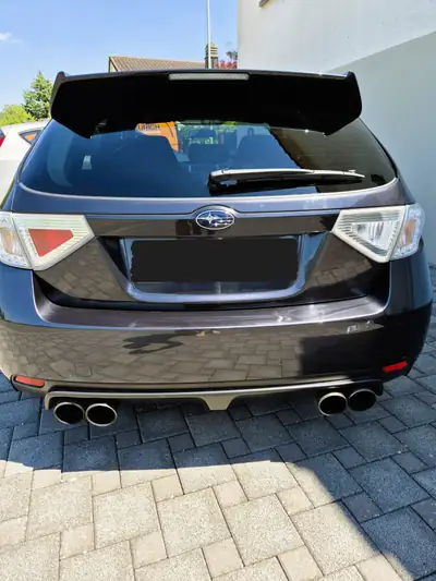 Subaru Impreza WRX STI 2010 — Sportive 4WD 301 ch, transmission manuelle — intérieur