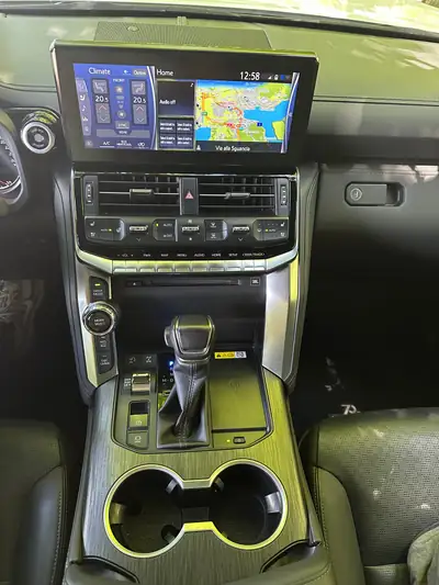 Toyota Land Cruiser 300 70e Anniversaire — Twin Turbo, 83'000 km, Sans Sinistre — Miniatur 9