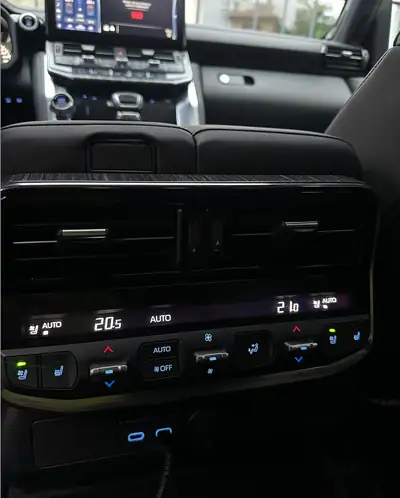 Toyota Land Cruiser 300 70e Anniversaire — Twin Turbo, 83'000 km, Sans Sinistre — Miniatur 27