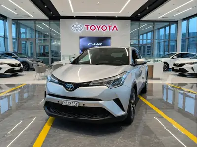 Toyota C-HR 1.2 Turbo Active — SUV compact fiable, frais du contrôle technique — vue extérieure