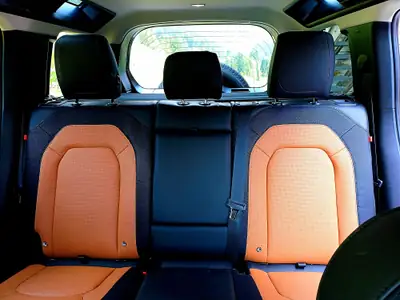 Land Rover Defender 110 P400e PHEV — SUV hybride rechargeable haute performance, 12 500 km — Miniature 11