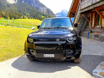 Land Rover Defender 110 P400e PHEV — SUV hybride rechargeable haute performance, 12 500 km — Miniature 21