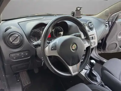 Alfa Romeo MiTo 0.9 TwinAir Turbo — Citadine dynamique, consommation mini et sans sinistre — Miniatur 10