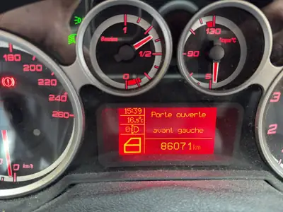 Alfa Romeo MiTo 0.9 TwinAir Turbo — Citadine dynamique, consommation mini et sans sinistre — Miniatur 11
