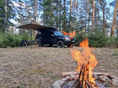 Jeep Grand Cherokee 2.7 CRD Limited — 4x4 aménagé style van, diesel robuste — arrière