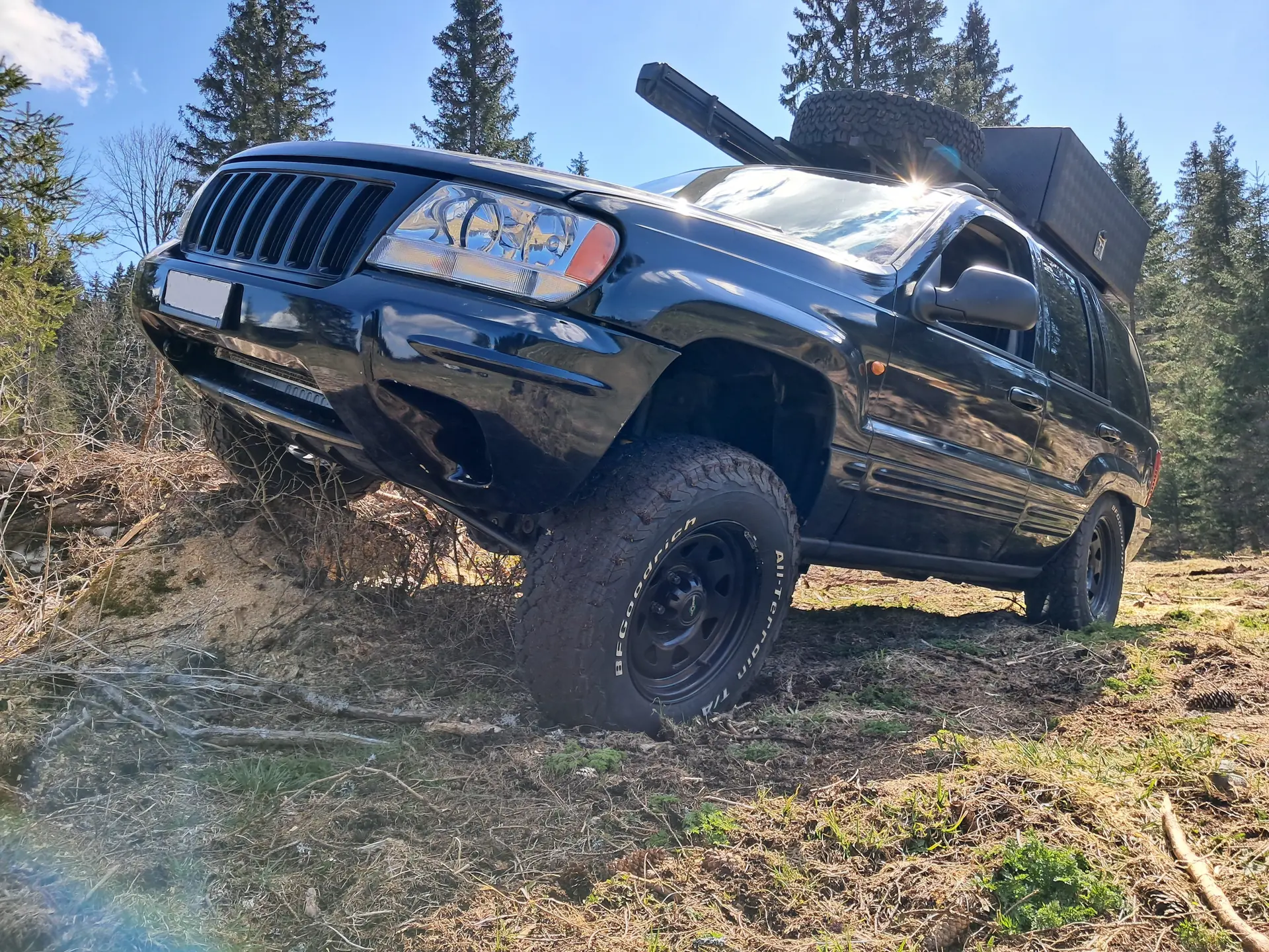 Jeep Grand Cherokee 2.7 CRD Limited — 4x4 aménagé style van, diesel robuste