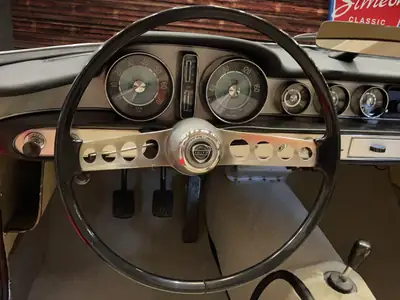 Volvo P1800 Jensen 1962 — Chef-d'œuvre du design scandinave, 16'000 km seulement — Miniatura 13