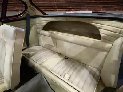 Volvo P1800 Jensen 1962 — Chef-d'œuvre du design scandinave, 16'000 km seulement — Miniatura 20