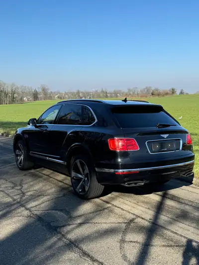 Bentley Bentayga W12 First Edition — SUV de prestige, 608 ch, entretien à jour — dettaglio