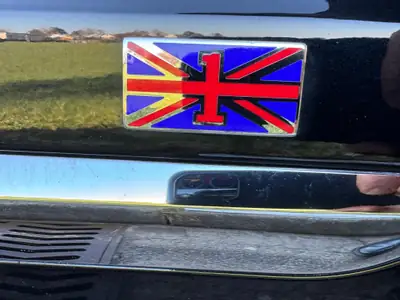 Bentley Bentayga W12 First Edition — SUV de prestige, 608 ch, entretien à jour — Miniatura 8