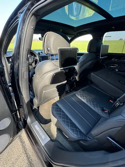 Bentley Bentayga W12 First Edition — SUV de prestige, 608 ch, entretien à jour — Miniatura 20