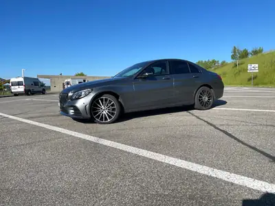 Mercedes-Benz C 200 4Matic AMG Line — Berline premium all-terrain, 43 000 km seulement — vue extérieure