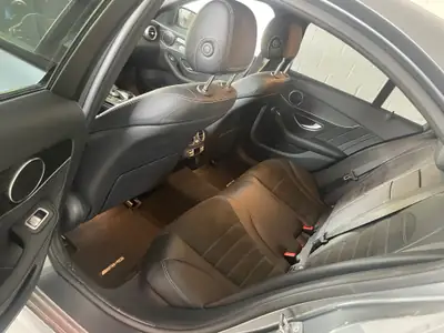 Mercedes-Benz C 200 4Matic AMG Line — Berline premium all-terrain, 43 000 km seulement — Miniature 7