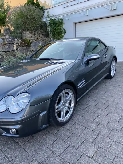 Mercedes-Benz SL 55 AMG — Cabriolet haute performance, 517 ch et 98'000 km seulement — interni