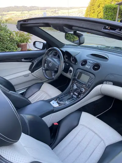 Mercedes-Benz SL 55 AMG — Cabriolet haute performance, 517 ch et 98'000 km seulement — Miniatura 13