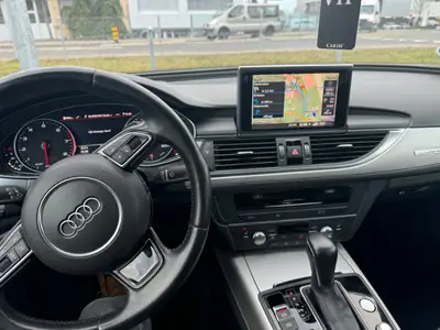 Audi A6 Avant 3.0 TFSI V6 quattro — Break sportif, 333 ch, transmission S-tronic — Miniature 7