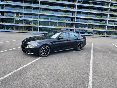 BMW M5 xDrive Competition — 626 ch de pure performance, 67 000 km seulement — rear view