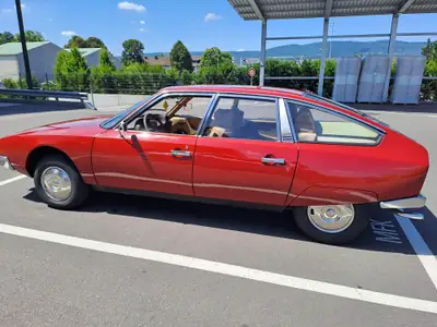 Citroën CX 2000 Confort — L'iconique française des années 1970, radio DAB-Bluetooth intégrée — Seitenansicht