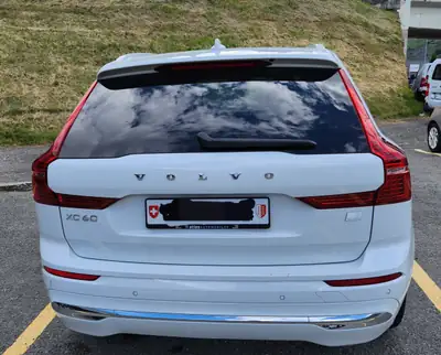 Volvo XC60 T6 eAWD Inscription 2022 — SUV hybride rechargeable, 65'000 km, traction intégrale — fianco
