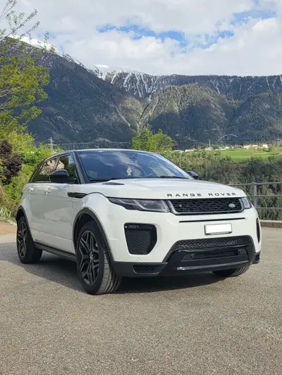 Land Rover Range Rover Evoque 2.0 Si4 HSE Dynamic — Prestige compact, traction intégrale, 95 000 km — Seitenansicht