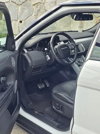 Land Rover Range Rover Evoque 2.0 Si4 HSE Dynamic — Prestige compact, traction intégrale, 95 000 km — Detail