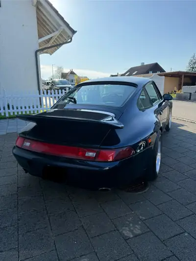 Porsche 911 993 C4 RS Style — Coupé mythique avec bodykit et suspensions sportives — Heckansicht