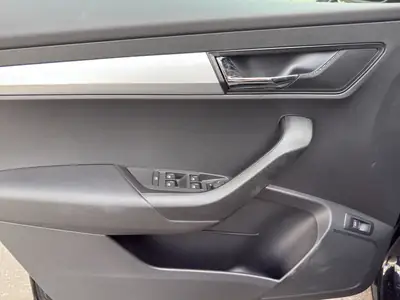 Skoda Karoq 1.6 TDI — SUV compact robuste, sans accident, entretien à jour — Thumbnail 12